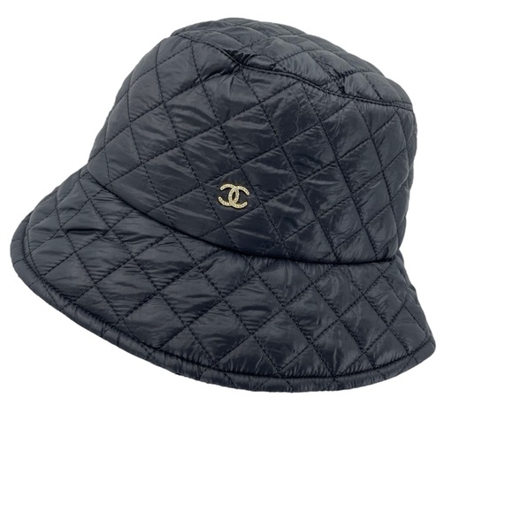 Nordstrom Accessories - Quilted Crystal Logo French Bucket Hat